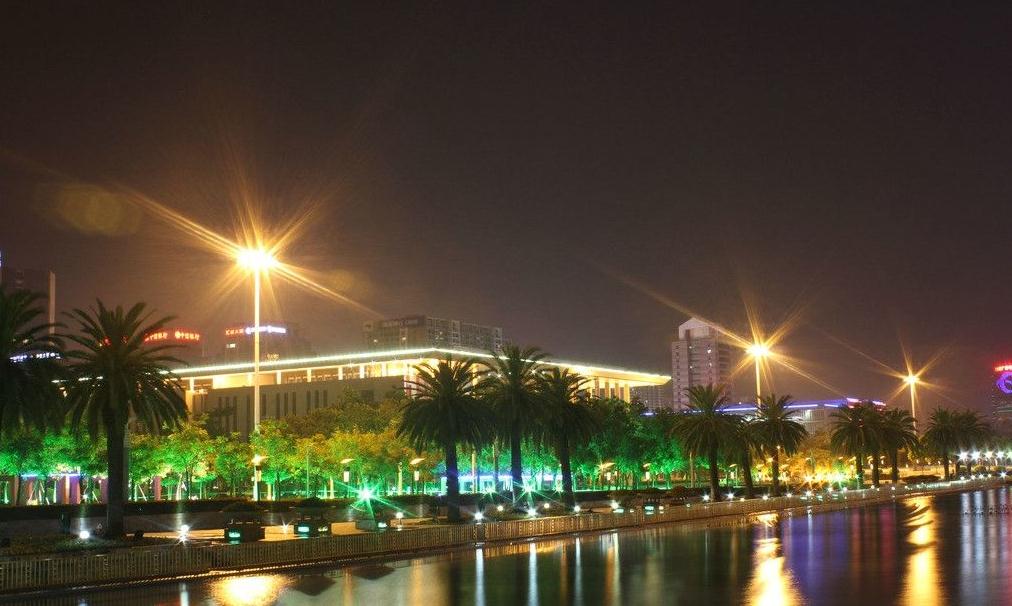 广场麻豆电影网站照明夜景效果图