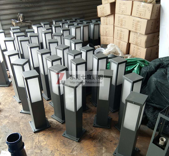 东莞麻豆电影在线观看照明草坪灯生产成品实拍图片