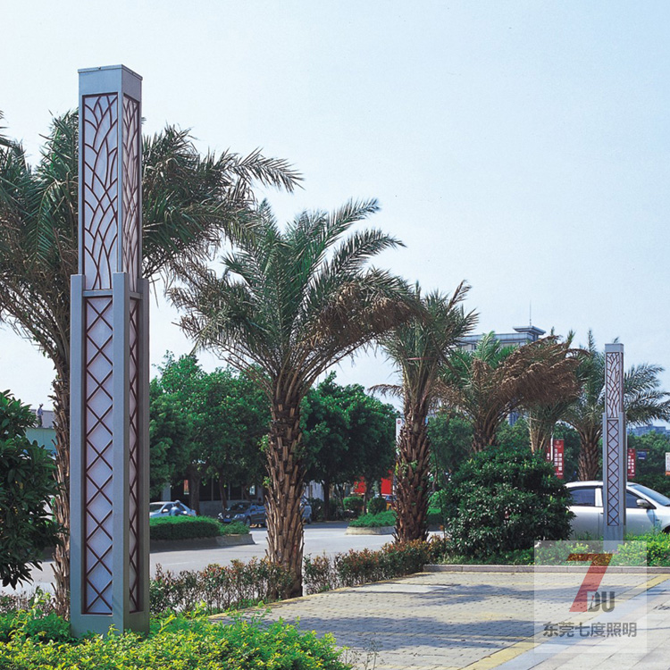 住宅小区led庭院久久久永久久久人妻精品麻豆柱安装实拍效果